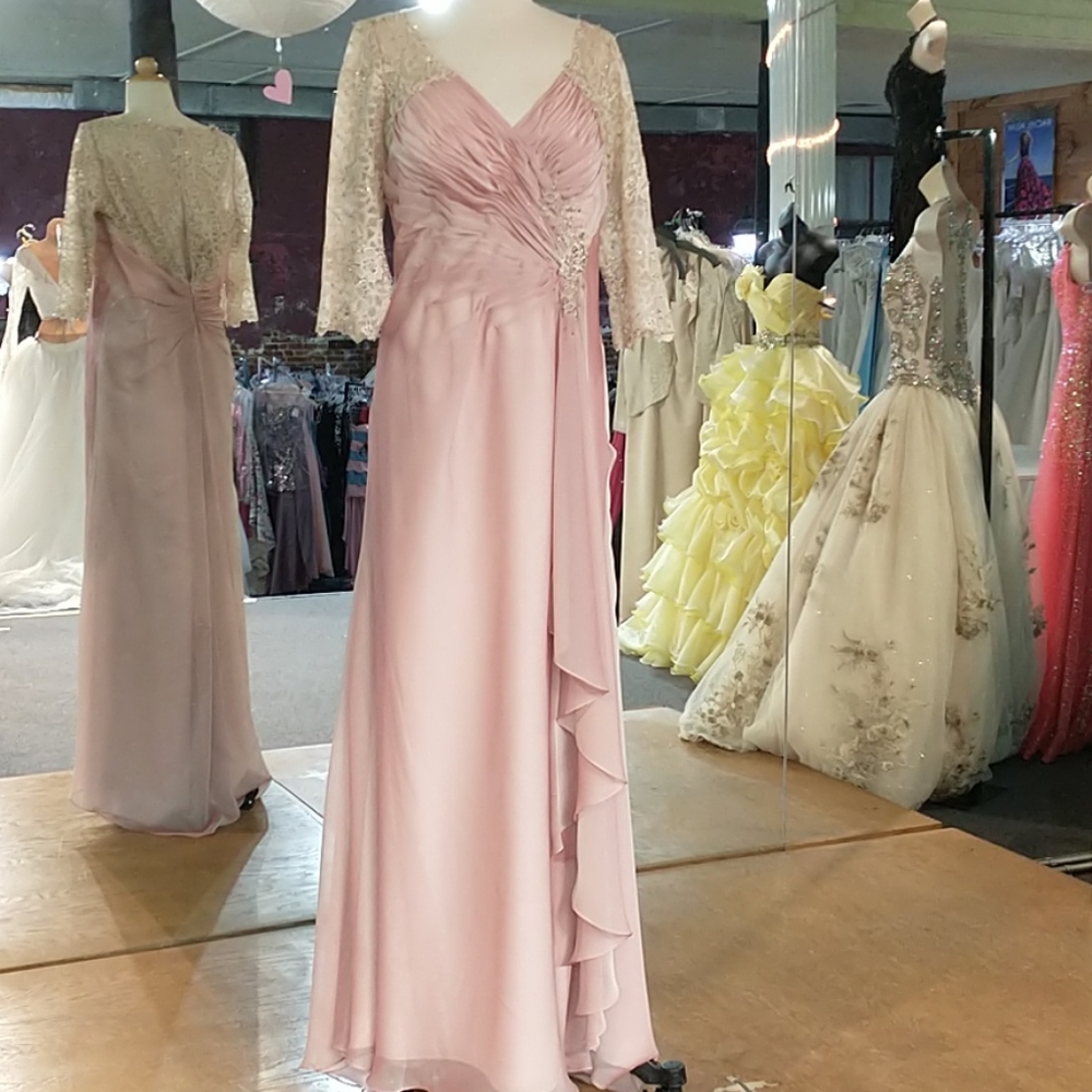 Val Stefani Couture MOB